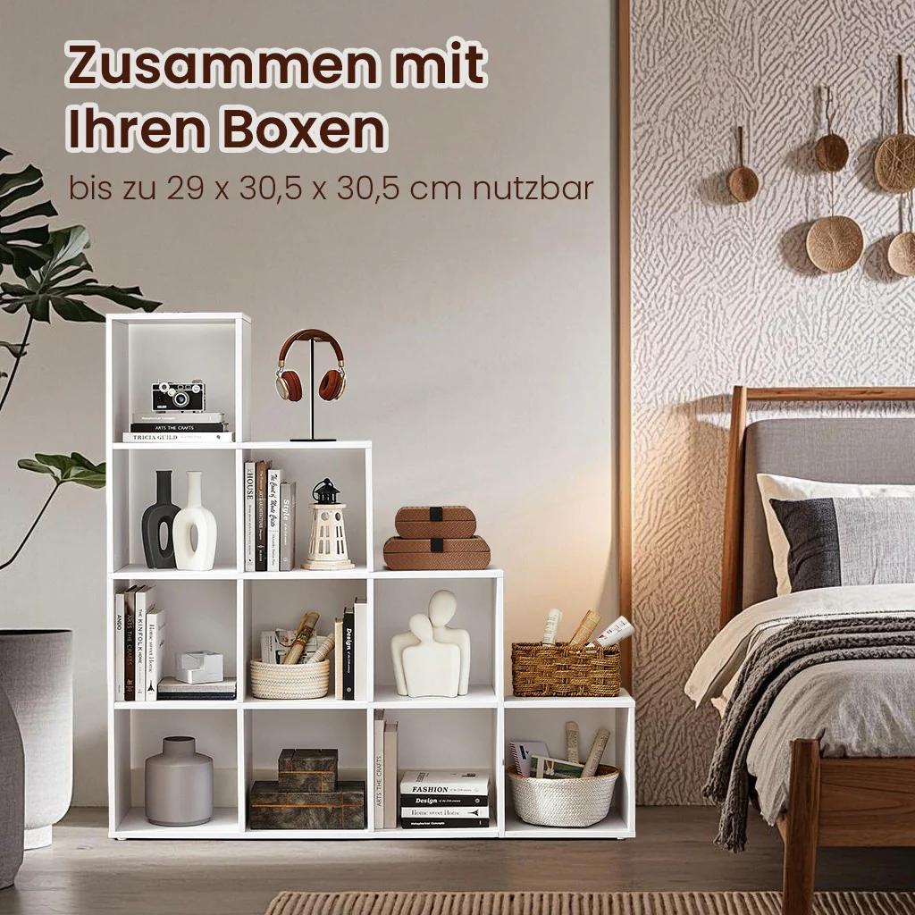 Treppenregal mit 10 Würfeln